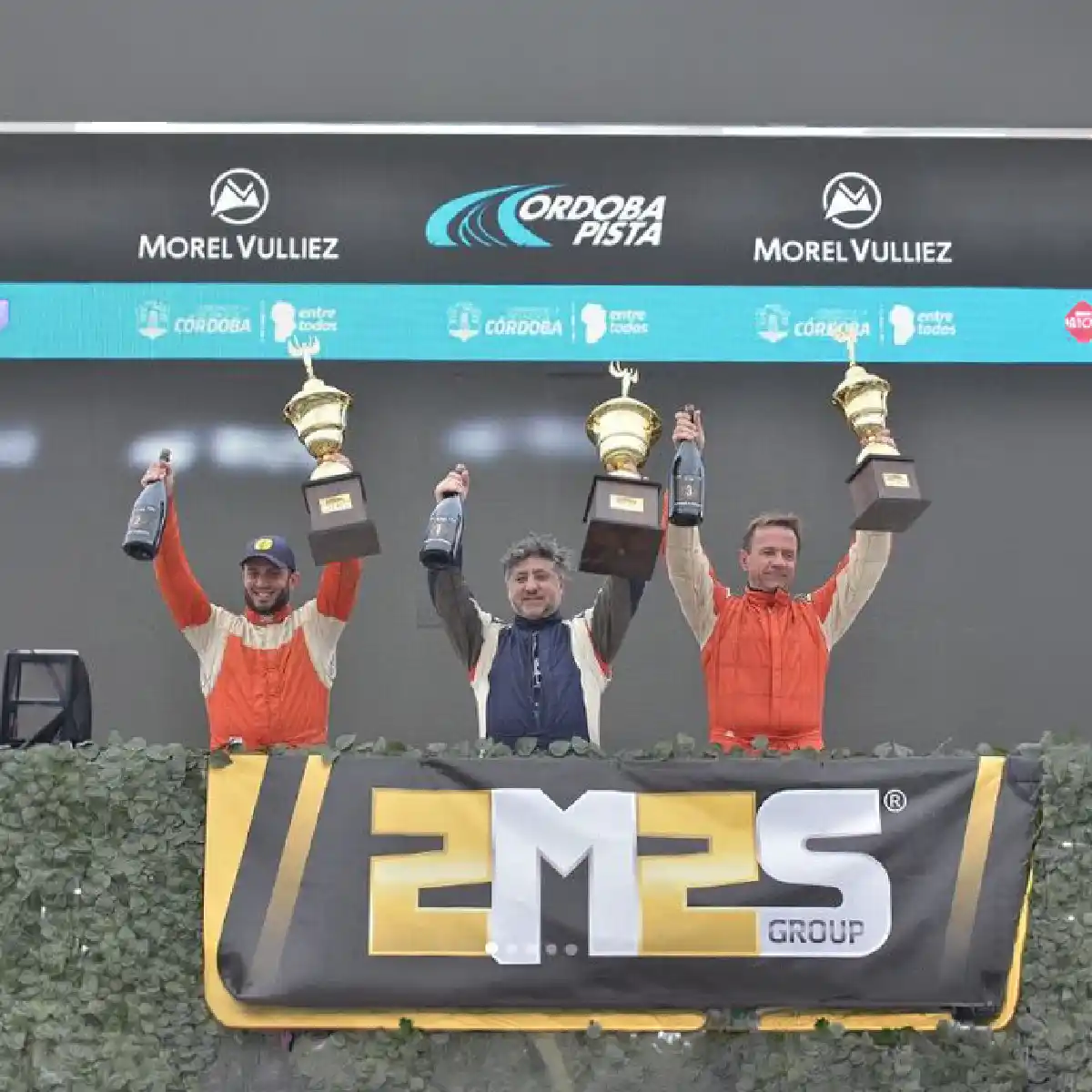 trofeos de evento de carrera de autos